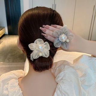 新作上品 シュシュ ヘアゴムパール 花 大きめ 韓国 お洒落 パーティの