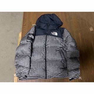 シュプリーム(Supreme)のsupreme the north face ヌプシ　スタッズ　シュプリーム(ダウンジャケット)