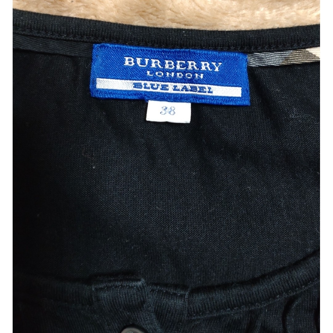 BURBERRY BLUE LABEL(バーバリーブルーレーベル)のバーバリー トップス 黒 38 レディースのトップス(カットソー(半袖/袖なし))の商品写真
