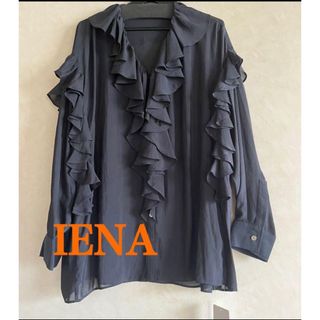 イエナ(IENA)の16500円新品ENA NOBLE シマージョーゼットラッフルブラウス　黒(シャツ/ブラウス(長袖/七分))