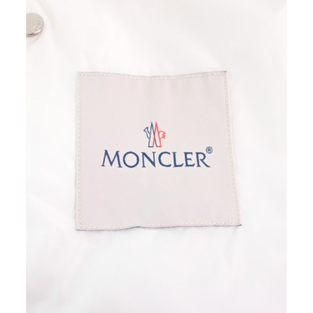 MONCLER(モンクレール)のMONCLER モンクレール ブルゾン（その他） 6(XXL位) 白 【古着】【中古】 メンズのジャケット/アウター(その他)の商品写真