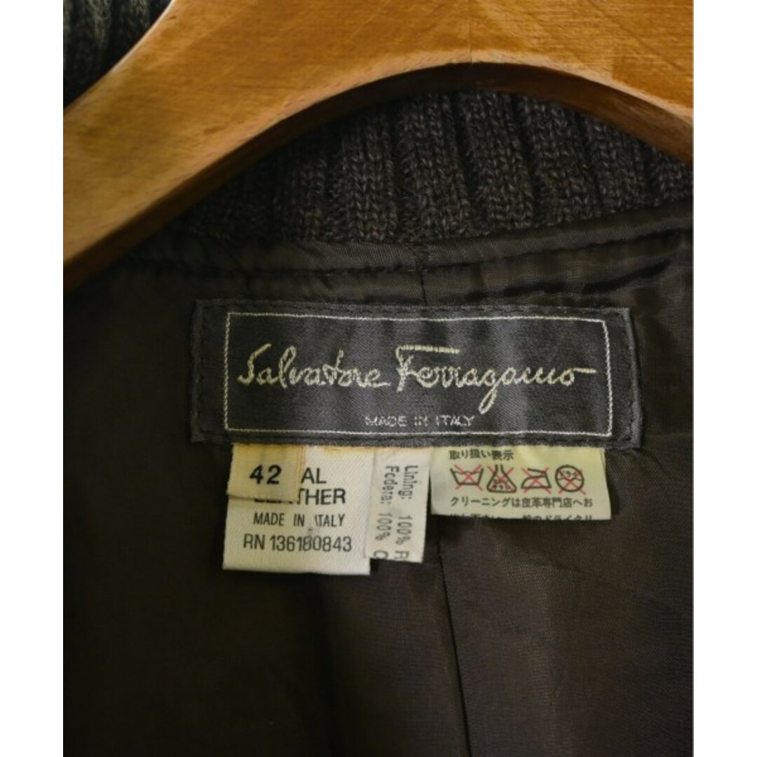 Salvatore Ferragamo(サルヴァトーレフェラガモ)のSalvatore Ferragamo ブルゾン 42(M位) 茶 【古着】【中古】 レディースのジャケット/アウター(その他)の商品写真