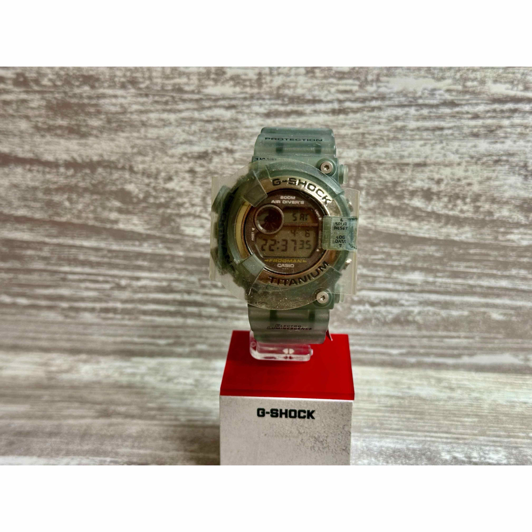 CASIO G-SHOCK DW-8200 フロッグマン　メインスモーク　新品 メンズの時計(腕時計(デジタル))の商品写真