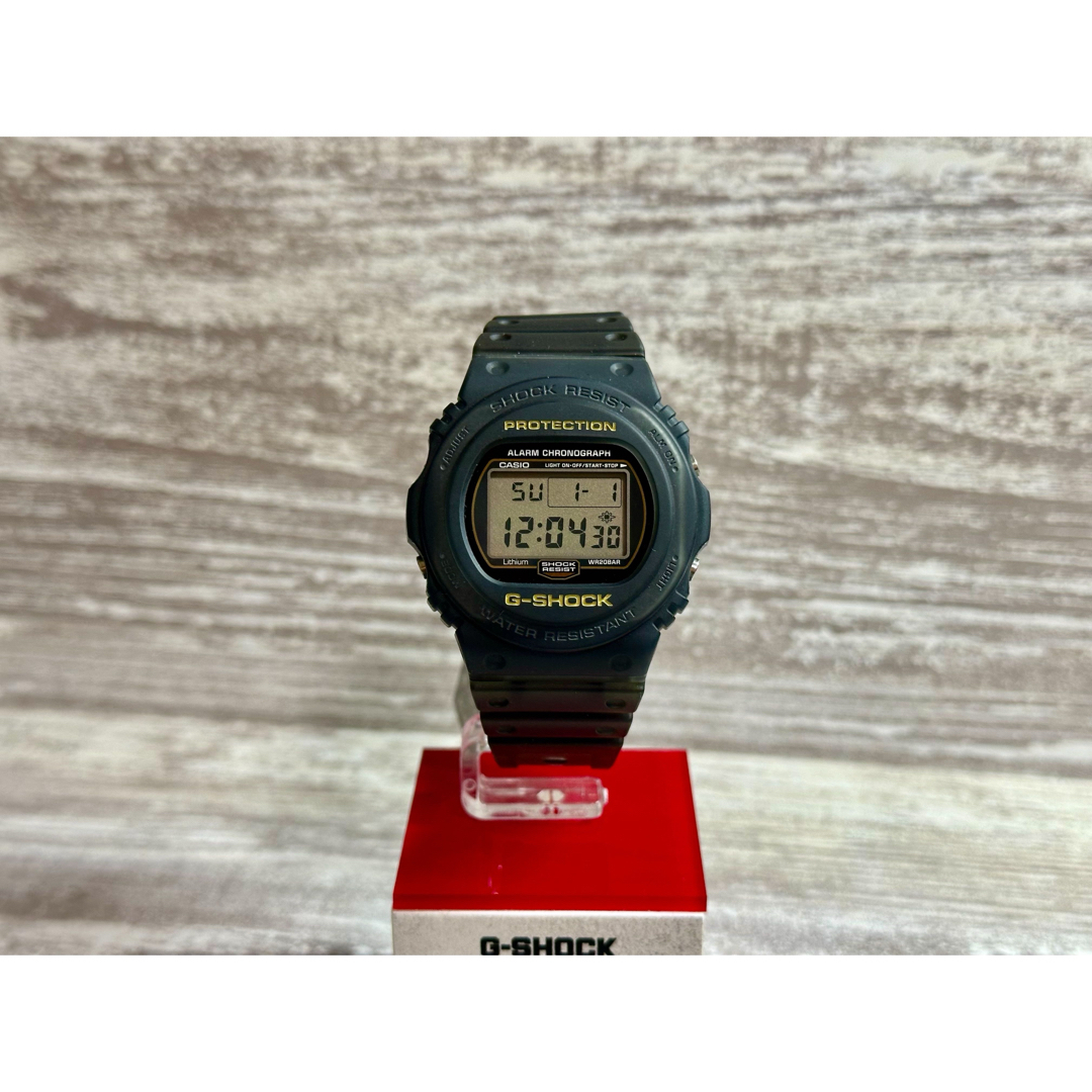 CASIO G-SHOCK DW-5750 海外限定　シャドウスケルトン　美品 メンズの時計(腕時計(デジタル))の商品写真