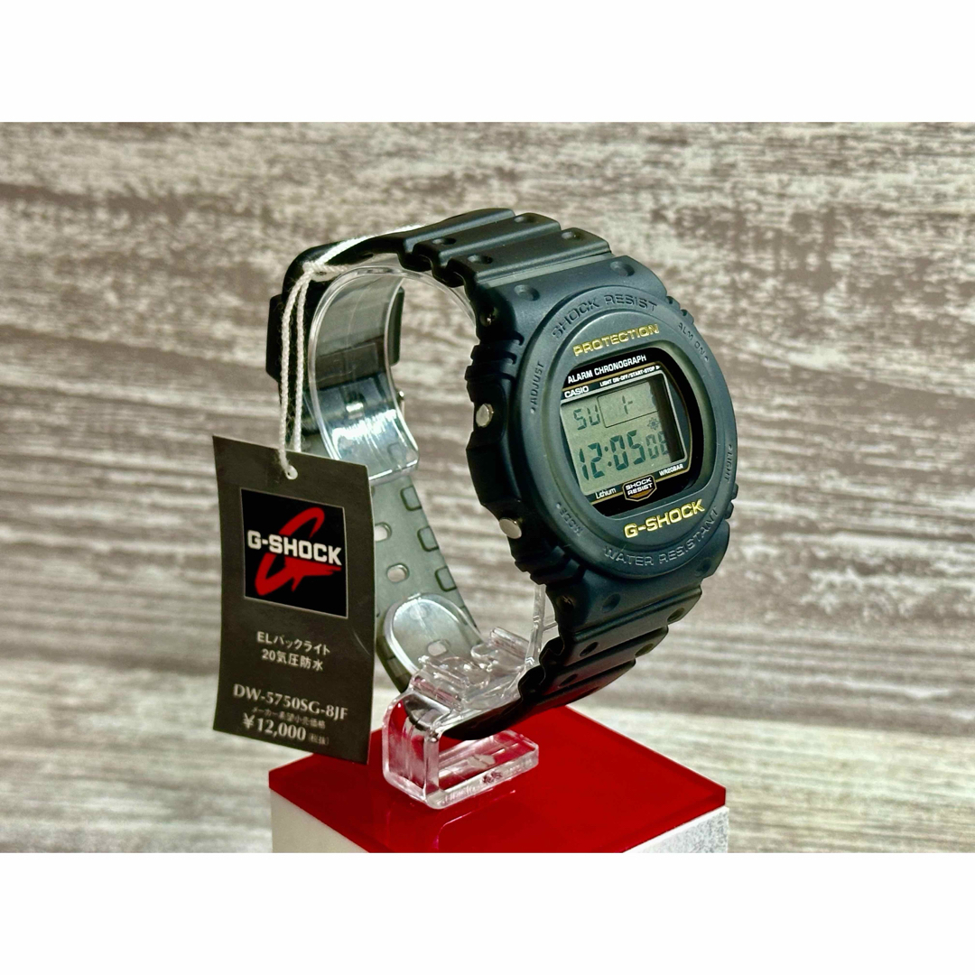 CASIO G-SHOCK DW-5750 海外限定　シャドウスケルトン　美品 メンズの時計(腕時計(デジタル))の商品写真