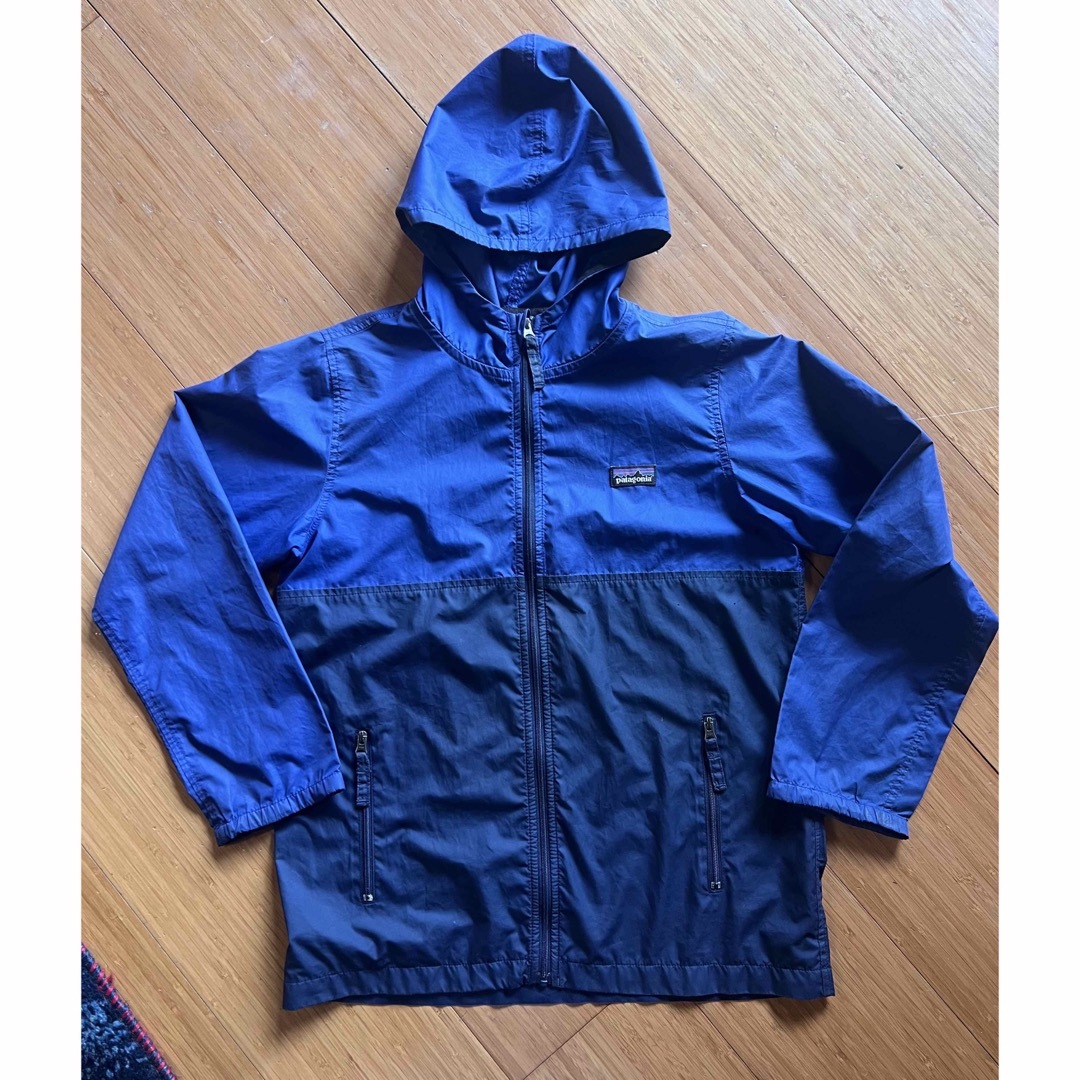 patagonia(パタゴニア)のパタゴニア　キッズ　140 バリアブルフーディー M キッズ/ベビー/マタニティのキッズ服男の子用(90cm~)(ジャケット/上着)の商品写真