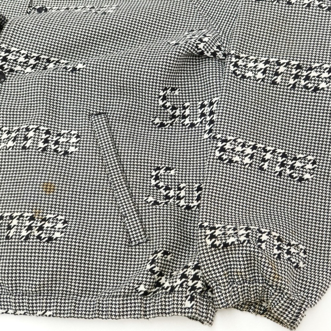 Supreme(シュプリーム)の【中古】シュプリーム Supreme 2020年秋冬 Houndstooth Logos Snap Front Jacket コットンポリエステル スナップフロント ジャケット ブラックxホワイト【サイズL】【メンズ】 メンズのジャケット/アウター(その他)の商品写真