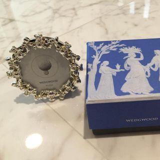 ウェッジウッド(WEDGWOOD)のWedgwood 写真立てシルバー 円形(フォトフレーム)