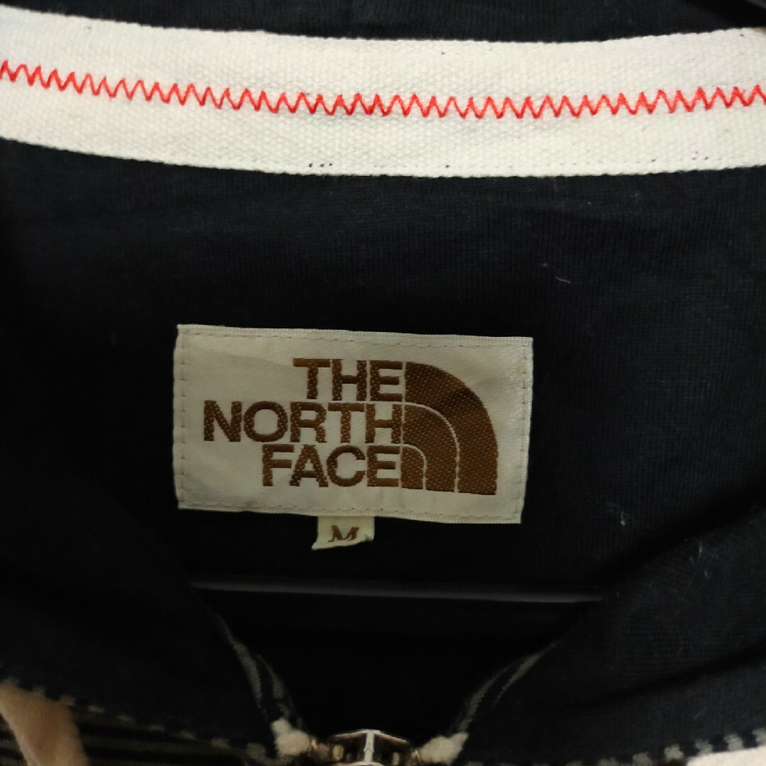 THE NORTH FACE(ザノースフェイス)の茶タグ　ノースフェイス　フーテッドボーダージャケット　ジップアップ パーカー レディースのトップス(パーカー)の商品写真