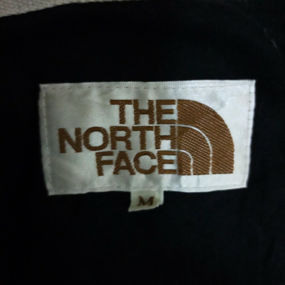 THE NORTH FACE(ザノースフェイス)の茶タグ　ノースフェイス　フーテッドボーダージャケット　ジップアップ パーカー レディースのトップス(パーカー)の商品写真