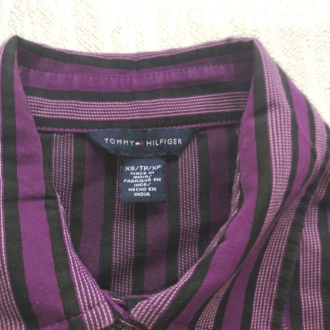 TOMMY HILFIGER(トミーヒルフィガー)のトミーヒルフィガードレスシャツ レディースのトップス(シャツ/ブラウス(半袖/袖なし))の商品写真