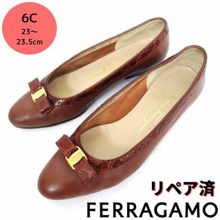 サルヴァトーレフェラガモ(Salvatore Ferragamo)のフェラガモ【Ferragamo】ミニ ヴァラリボン パンプス 茶色(ハイヒール/パンプス)