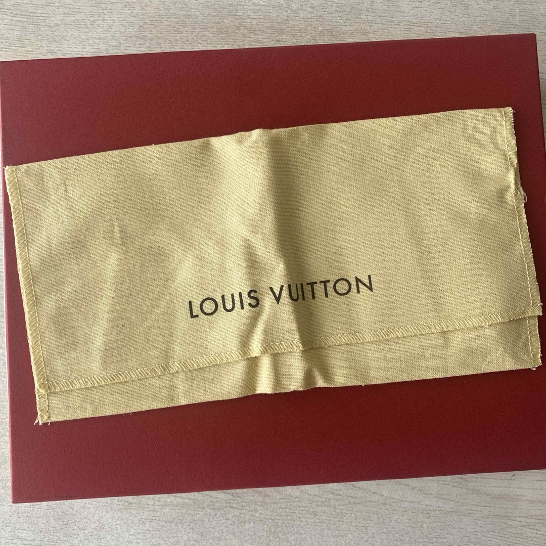 LOUIS VUITTON(ルイヴィトン)のルイヴィトン長財布ケース レディースのファッション小物(ポーチ)の商品写真