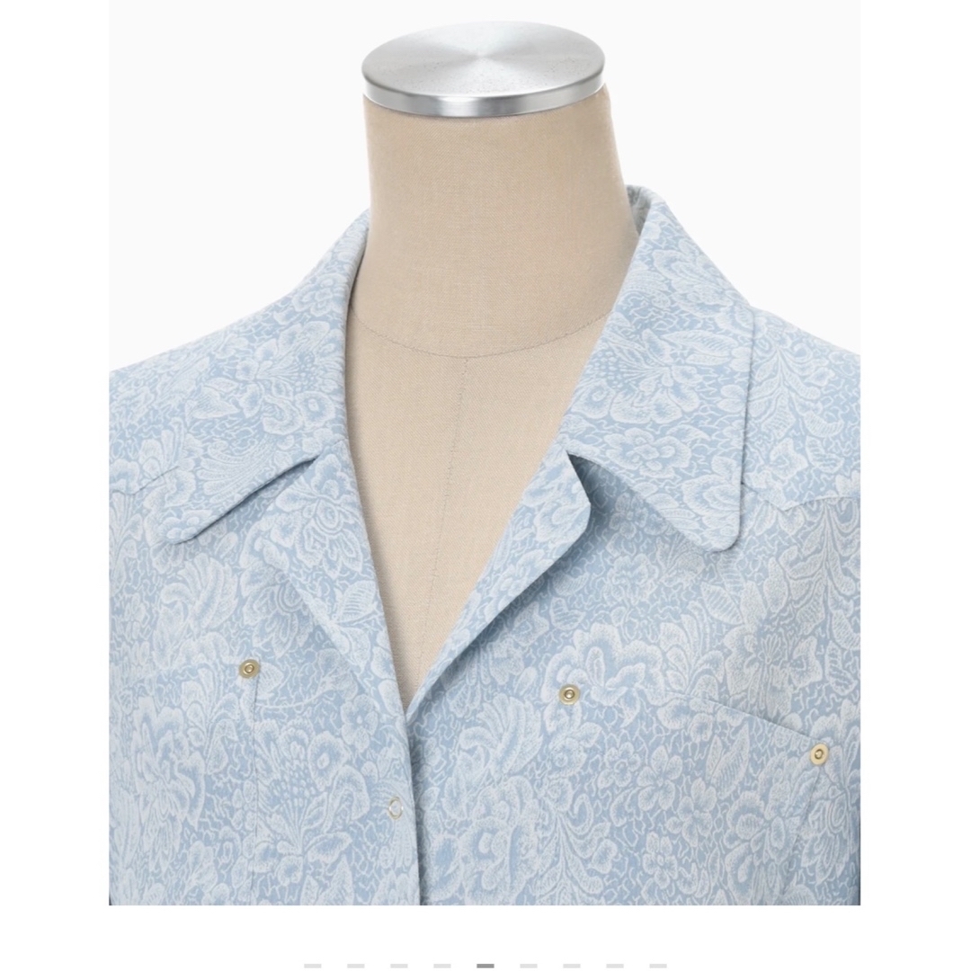 mame(マメ)のマメクロゴウチ　フローラルジャカードシャツ　2024SS レディースのトップス(シャツ/ブラウス(半袖/袖なし))の商品写真