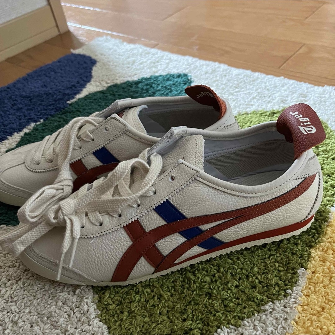 Onitsuka Tiger(オニツカタイガー)のオニツカタイガー　新品未使用mexico66 レディースの靴/シューズ(スニーカー)の商品写真