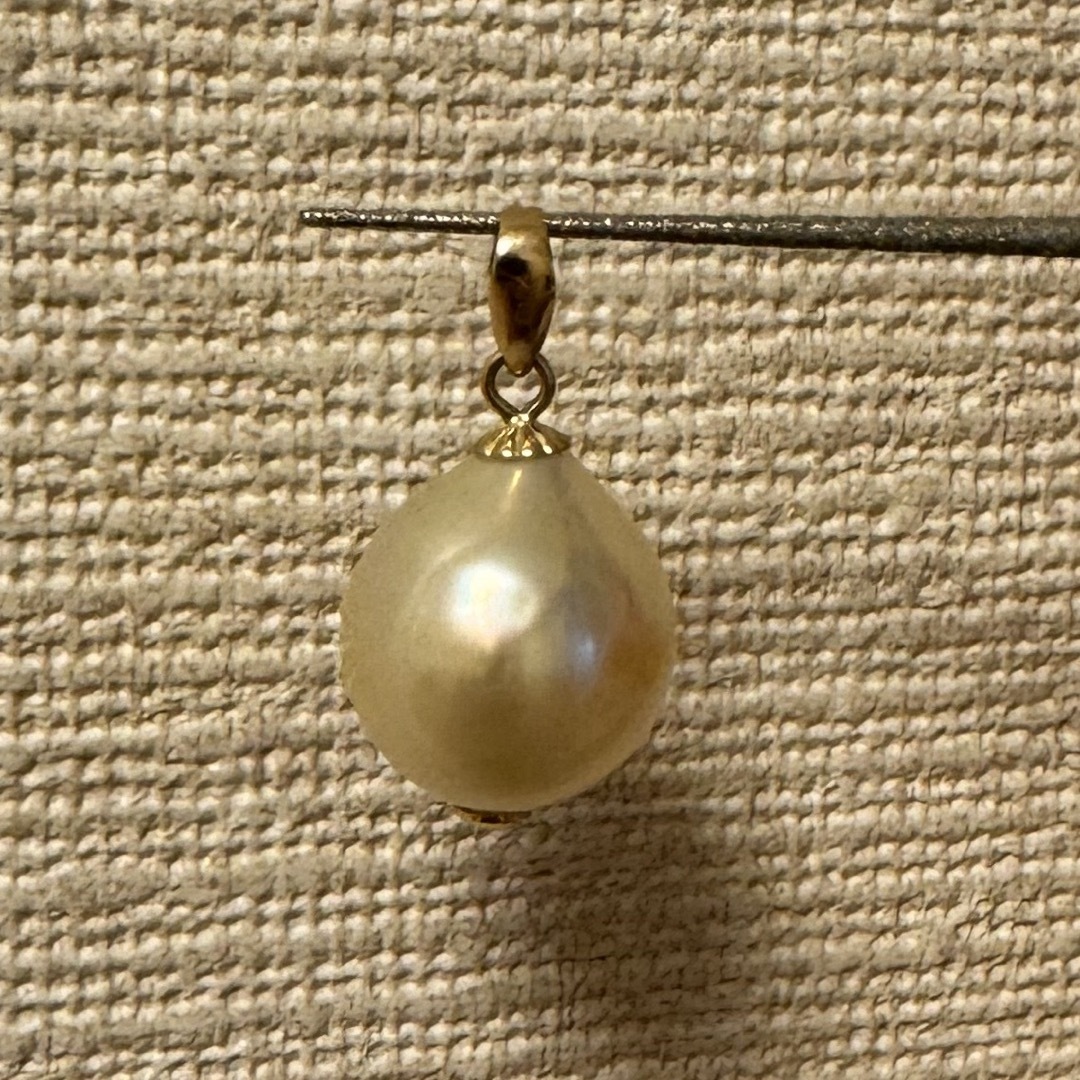 南洋真珠 ゴールデンパールペンダントトップ　GK18 レディースのアクセサリー(ネックレス)の商品写真