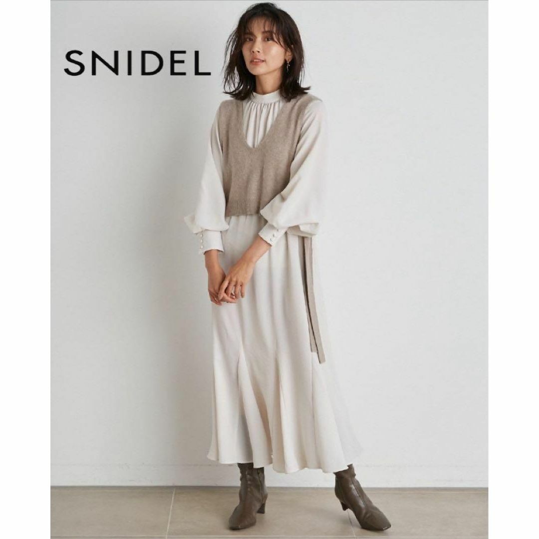 SNIDEL(スナイデル)の美品★SNIDEL ベストセットワンピース 0329 レディースのワンピース(その他)の商品写真