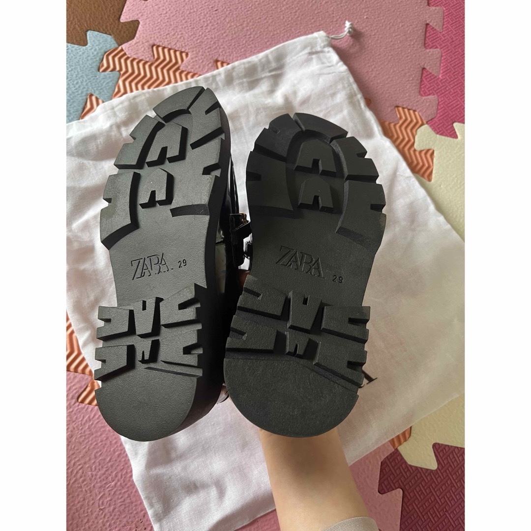 ZARA KIDS(ザラキッズ)のキッズローファー キッズ/ベビー/マタニティのキッズ靴/シューズ(15cm~)(ローファー)の商品写真