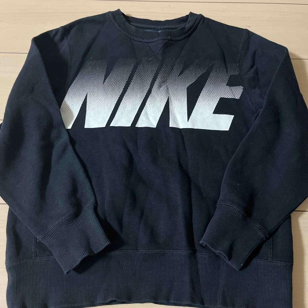 NIKE(ナイキ)のNIKE☆トレーナー キッズ/ベビー/マタニティのキッズ服男の子用(90cm~)(Tシャツ/カットソー)の商品写真