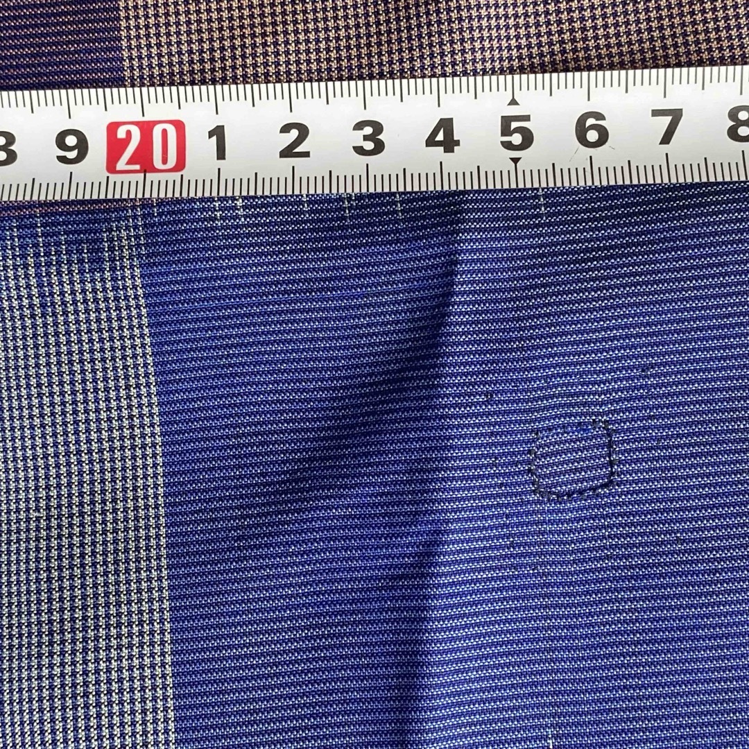 セミアンティーク紬格子柄着物美品！紫とブルー　しつけ付新品　袷　身丈146 レディースの水着/浴衣(着物)の商品写真