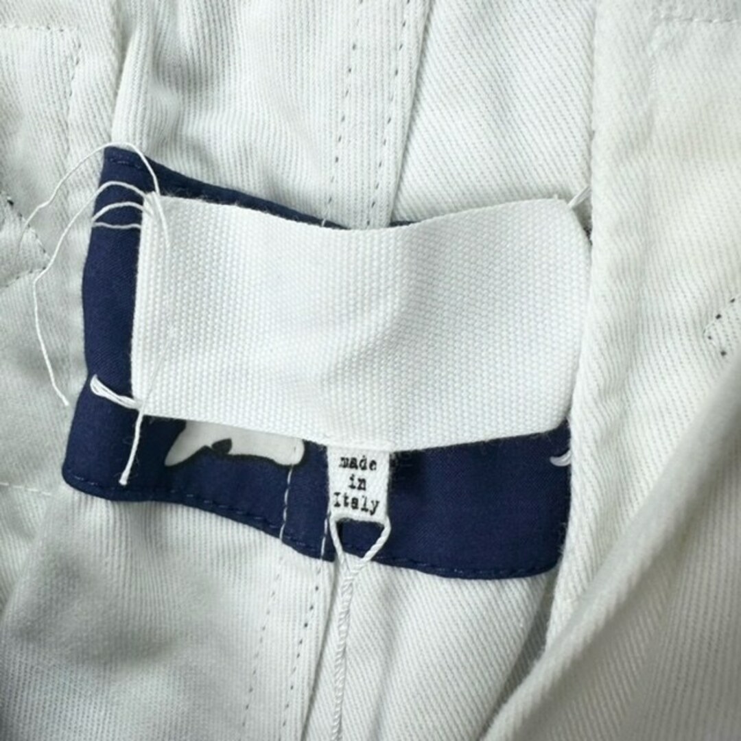 Maison Martin Margiela(マルタンマルジェラ)の未使用品 メゾンマルジェラ 総柄 ハーフパンツ 白タグ 50 ネイビー ホワイト メンズのパンツ(ショートパンツ)の商品写真