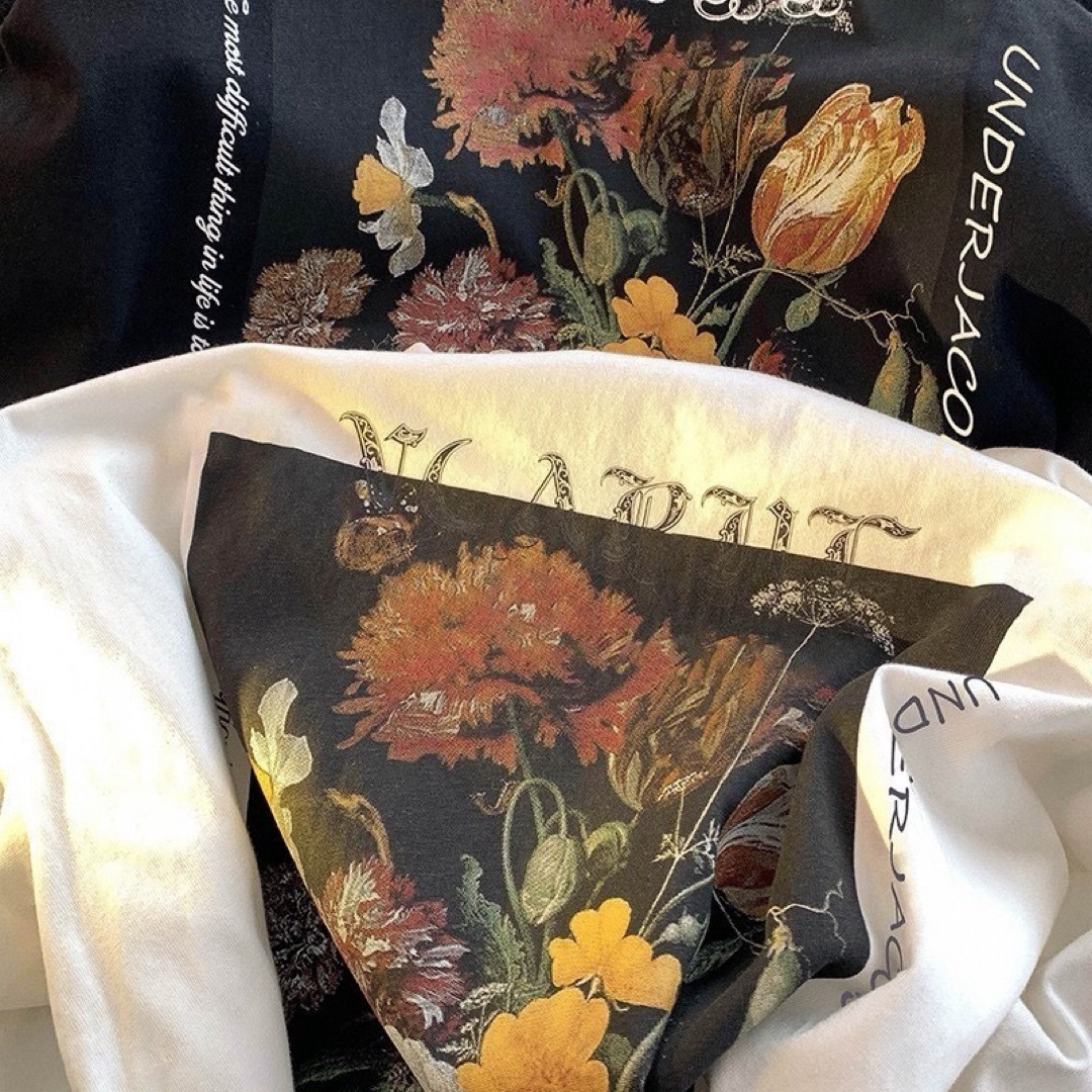 フラワー プリント Tシャツ ホワイト XL ストリート 半袖 花柄 病み レディースのトップス(Tシャツ(半袖/袖なし))の商品写真