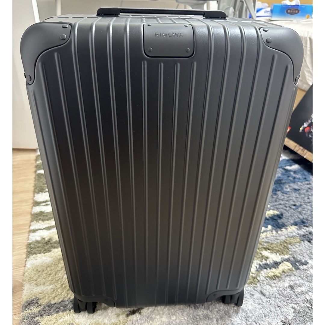 RIMOWA(リモワ)のRimowa HYBRID Check-In M リモワルーツケース　62L メンズのバッグ(トラベルバッグ/スーツケース)の商品写真