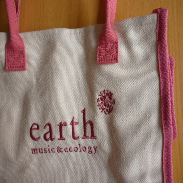 earth music & ecology(アースミュージックアンドエコロジー)の萌様＊お取引き中 レディースのバッグ(トートバッグ)の商品写真