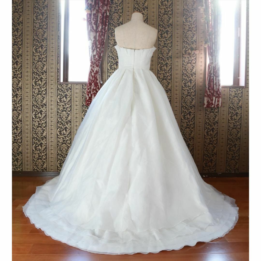 ロベルト・トレッタのハートカット高級ウエディングドレス36サイズ7号 レディースのフォーマル/ドレス(ウェディングドレス)の商品写真