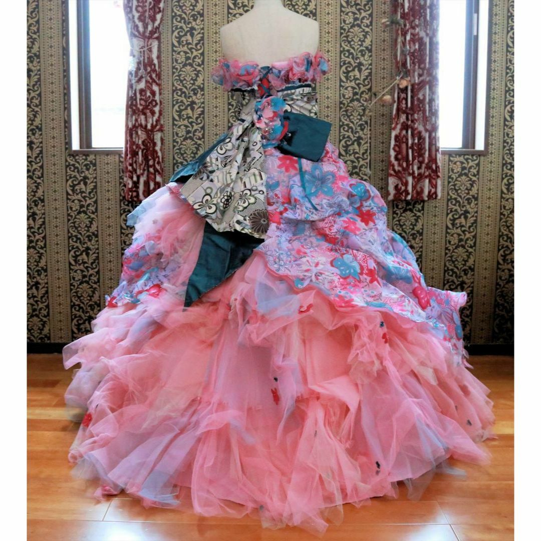 ナツキドール個性的な和柄ミックスの高級ウエディングドレス9号11号13号 レディースのフォーマル/ドレス(ウェディングドレス)の商品写真