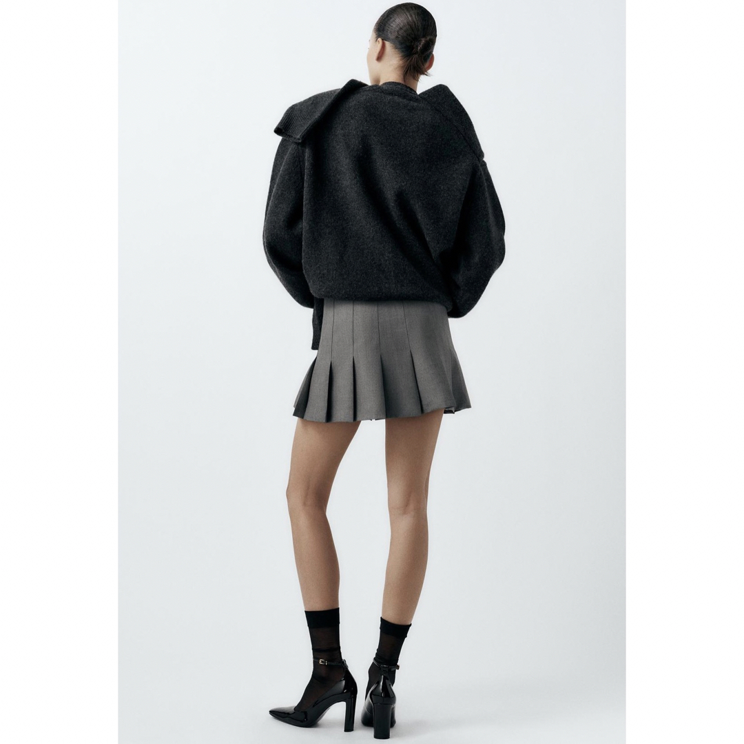ZARA(ザラ)のZARA ボックスプリーツ ミニスカート レディースのスカート(ミニスカート)の商品写真