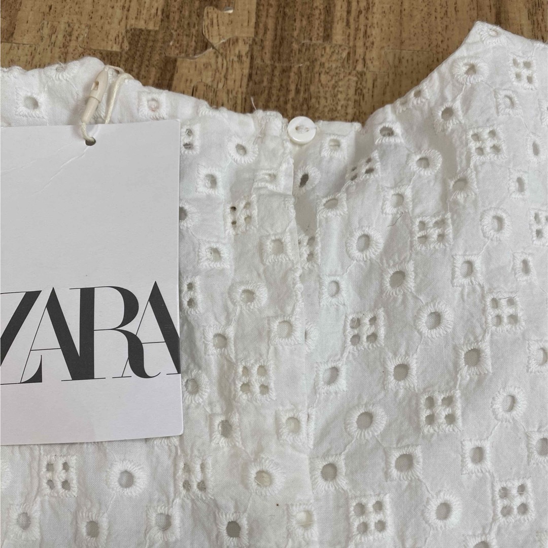 ZARA KIDS(ザラキッズ)の新品　ZARAベビー　ブラウス　95 98 100　 キッズ/ベビー/マタニティのキッズ服女の子用(90cm~)(ブラウス)の商品写真