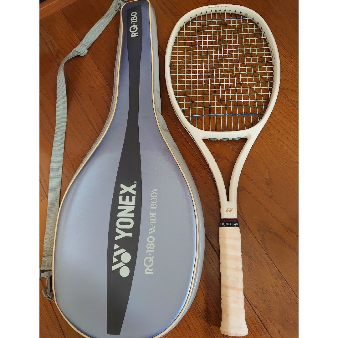 YONEX(ヨネックス)のYONEX ヨネックス テニスラケットRQ-180 ケース付き スポーツ/アウトドアのテニス(ラケット)の商品写真