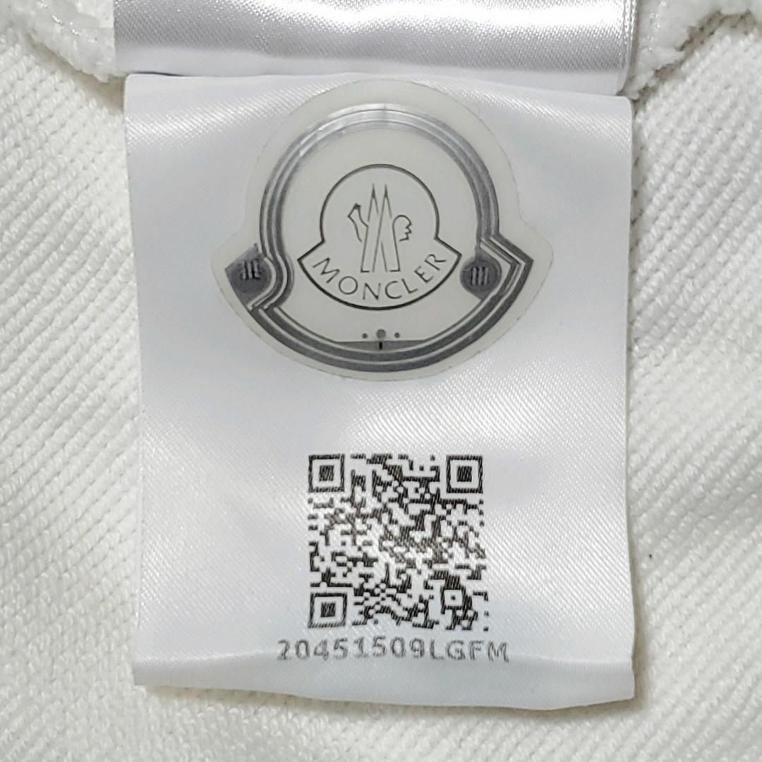 MONCLER(モンクレール)の美品 XL 現行20SS モンクレール 綿100 ロゴ ワッペン トレーナー 白 メンズのトップス(Tシャツ/カットソー(七分/長袖))の商品写真