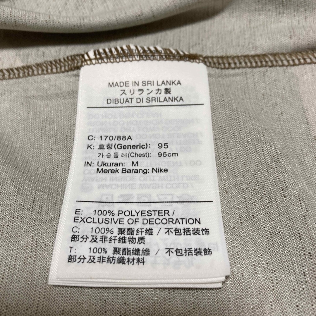 NIKE(ナイキ)のナイキ　迷彩　カモフラ　Ｔシャツ　新品未使用タグ付き メンズのトップス(Tシャツ/カットソー(半袖/袖なし))の商品写真