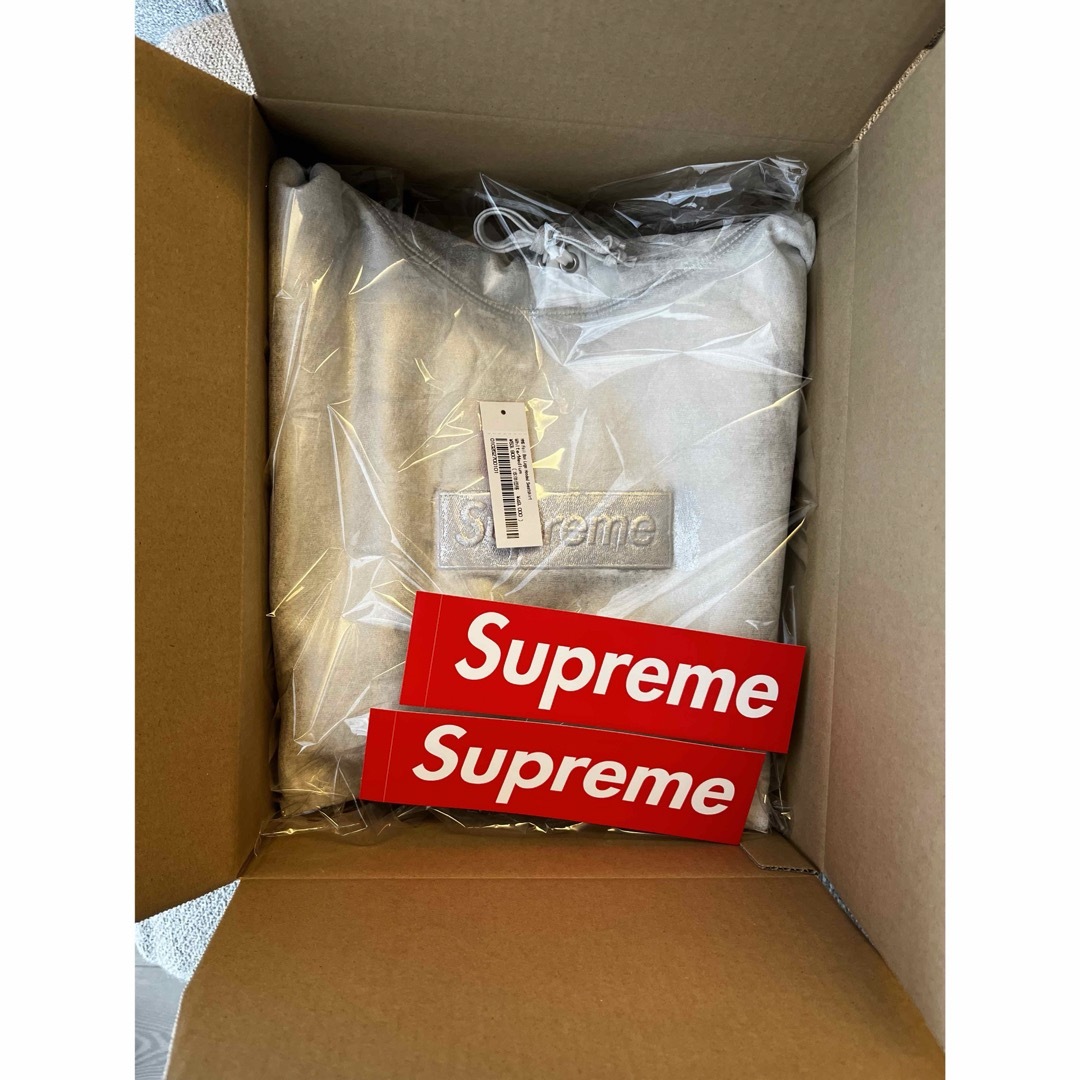 Supreme(シュプリーム)のMM6 Foil Box Logo Hooded Sweatshirt メンズのトップス(パーカー)の商品写真