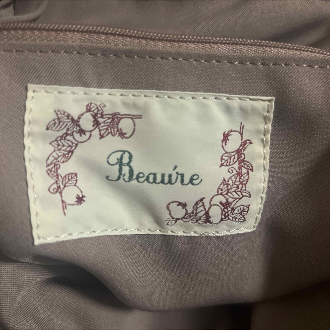 Beau're(ビュレ)のBeaure  ビュレ　  レザーリュック レディースのバッグ(リュック/バックパック)の商品写真
