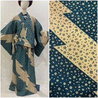 着物リメイク たくさんの桜 ショート丈羽織 ロングスカート(セット/コーデ)