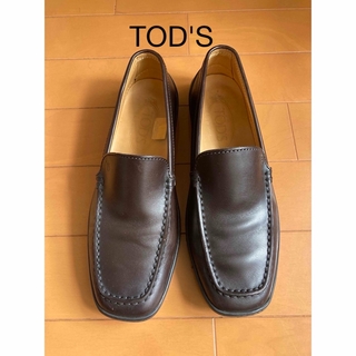 トッズ(TOD'S)のTOD'Sカーフローファー　ダークブラウン　サイズ36(ローファー/革靴)