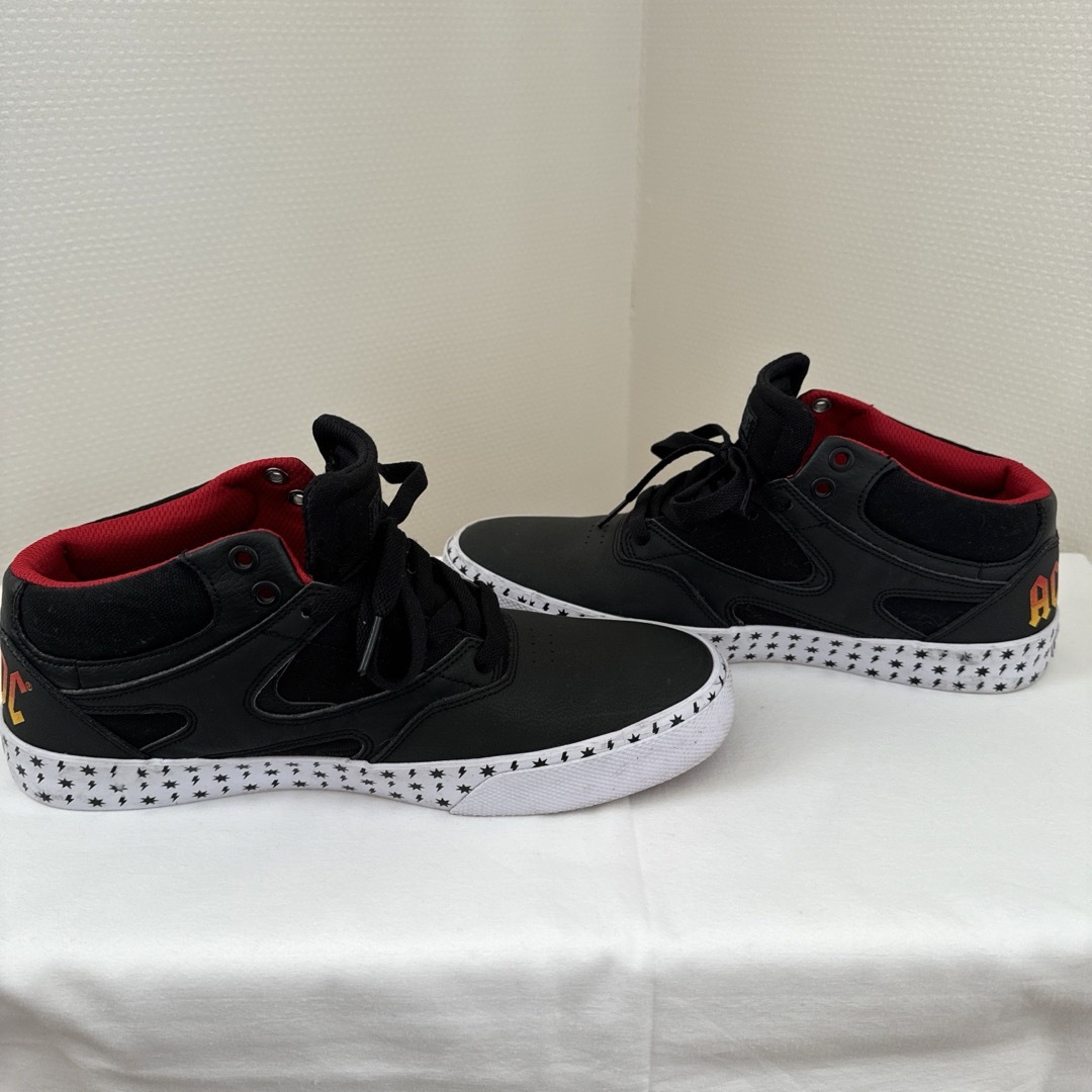 DC SHOE(ディーシーシュー)の美品　AC/DC エーシーディーシー x DC SHOES 27.5cm メンズの靴/シューズ(スニーカー)の商品写真