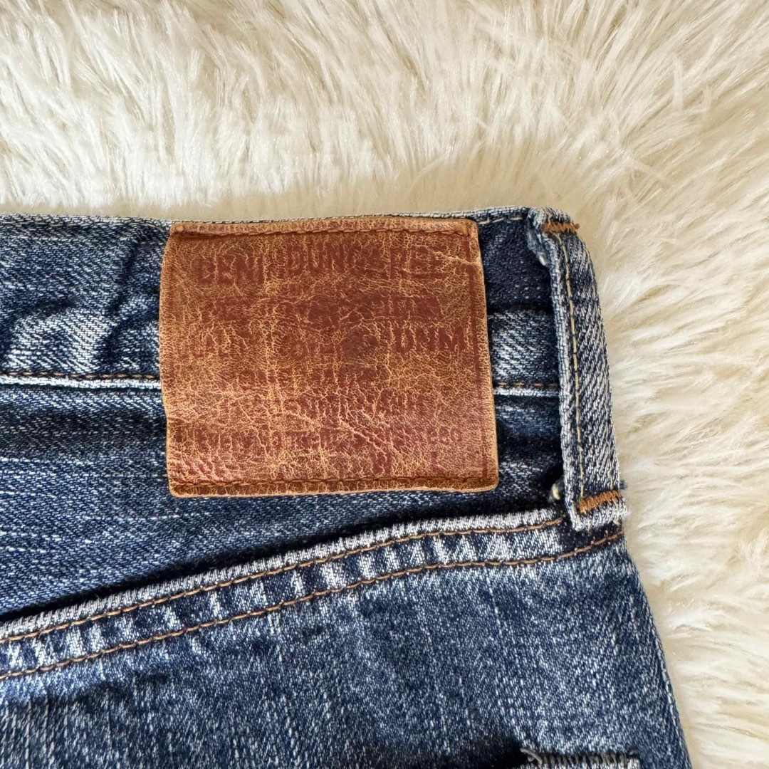 DENIM DUNGAREE(デニムダンガリー)のdenim dungaree デニムダンガリー　お尻部分に刺繍 メンズのパンツ(デニム/ジーンズ)の商品写真