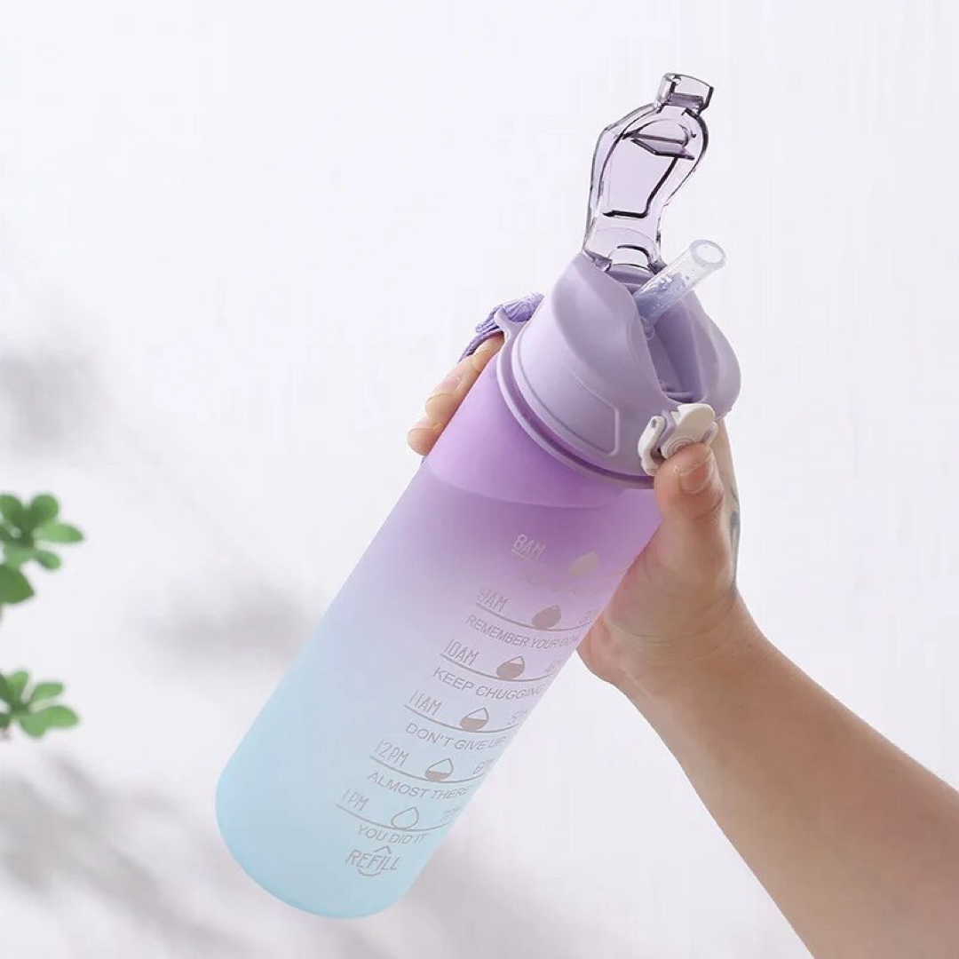 ウォーターボトル タイムマーカー付き 900ml グラデーション 水筒 ストロー インテリア/住まい/日用品のキッチン/食器(弁当用品)の商品写真