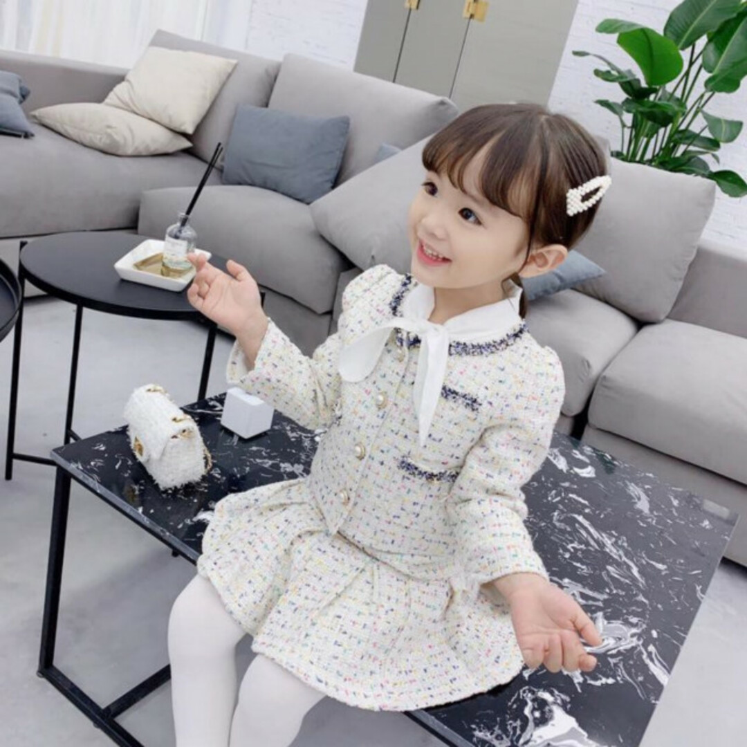 キッズ ツィード セットアップ 白 120 フォーマル 子供服 入学式 結婚式 キッズ/ベビー/マタニティのキッズ服女の子用(90cm~)(ドレス/フォーマル)の商品写真