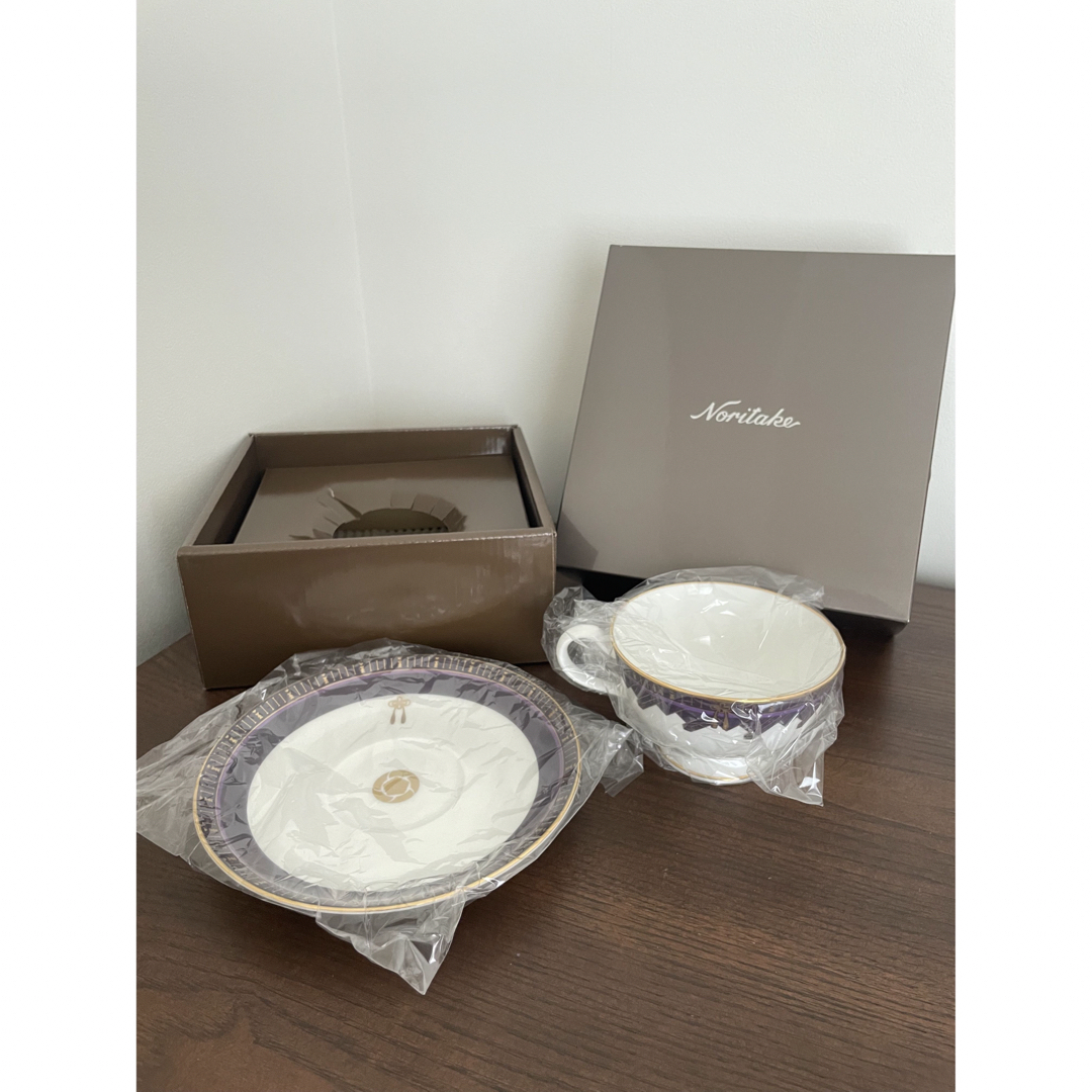 Noritake(ノリタケ)のへし切長谷部 刀剣乱舞 ティーカップ＆ソーサーセット エンタメ/ホビーのおもちゃ/ぬいぐるみ(キャラクターグッズ)の商品写真