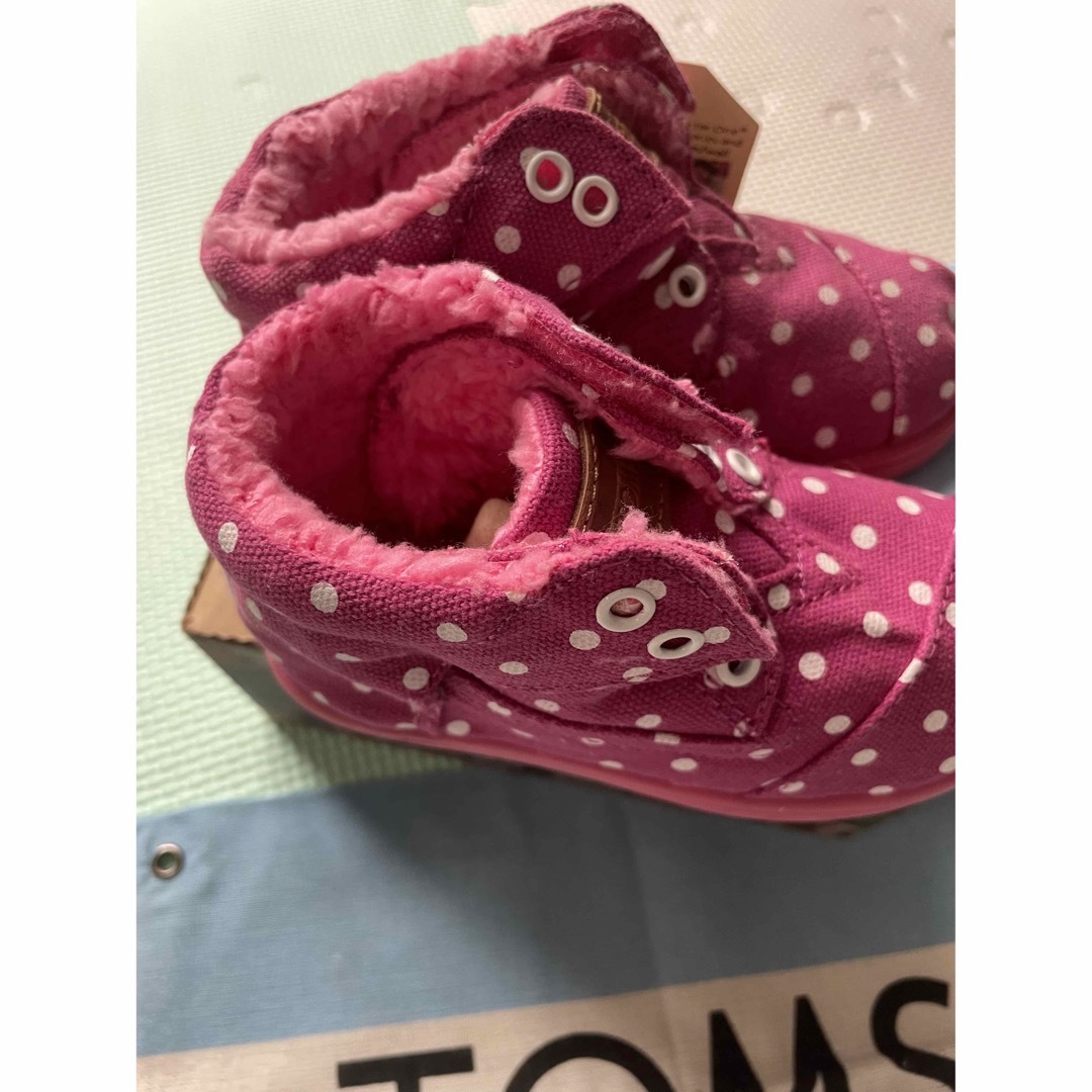 TOMS(トムズ)の★新品★ Toms トムス　キッズ　サイドジッパー　ブーツ　靴　14cm相当 キッズ/ベビー/マタニティのキッズ靴/シューズ(15cm~)(その他)の商品写真