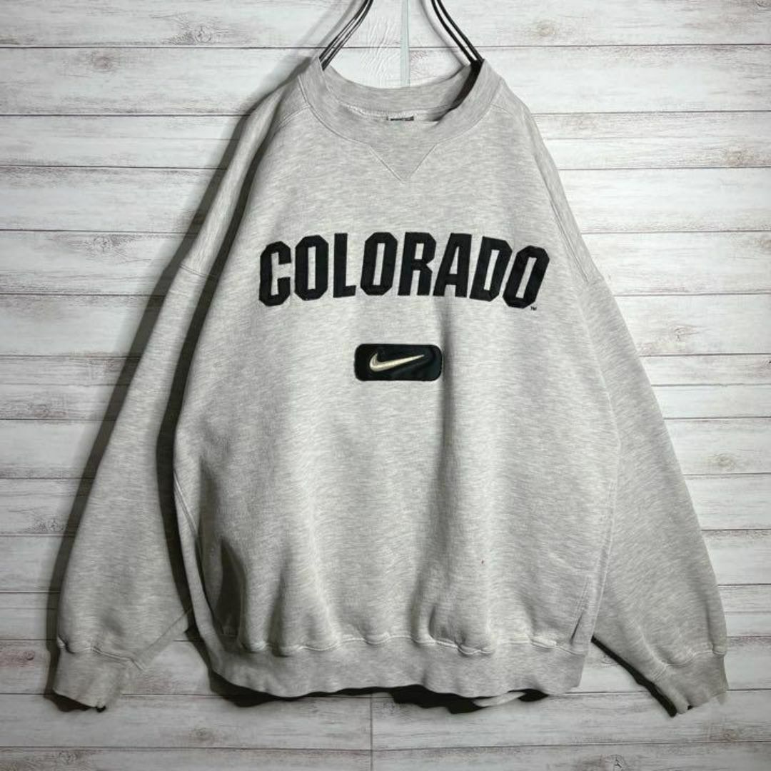 NIKE(ナイキ)の【入手困難!!】ナイキ ✈︎刺繍 アーチロゴ Coloradoゆるだぼ 白タグ メンズのトップス(スウェット)の商品写真