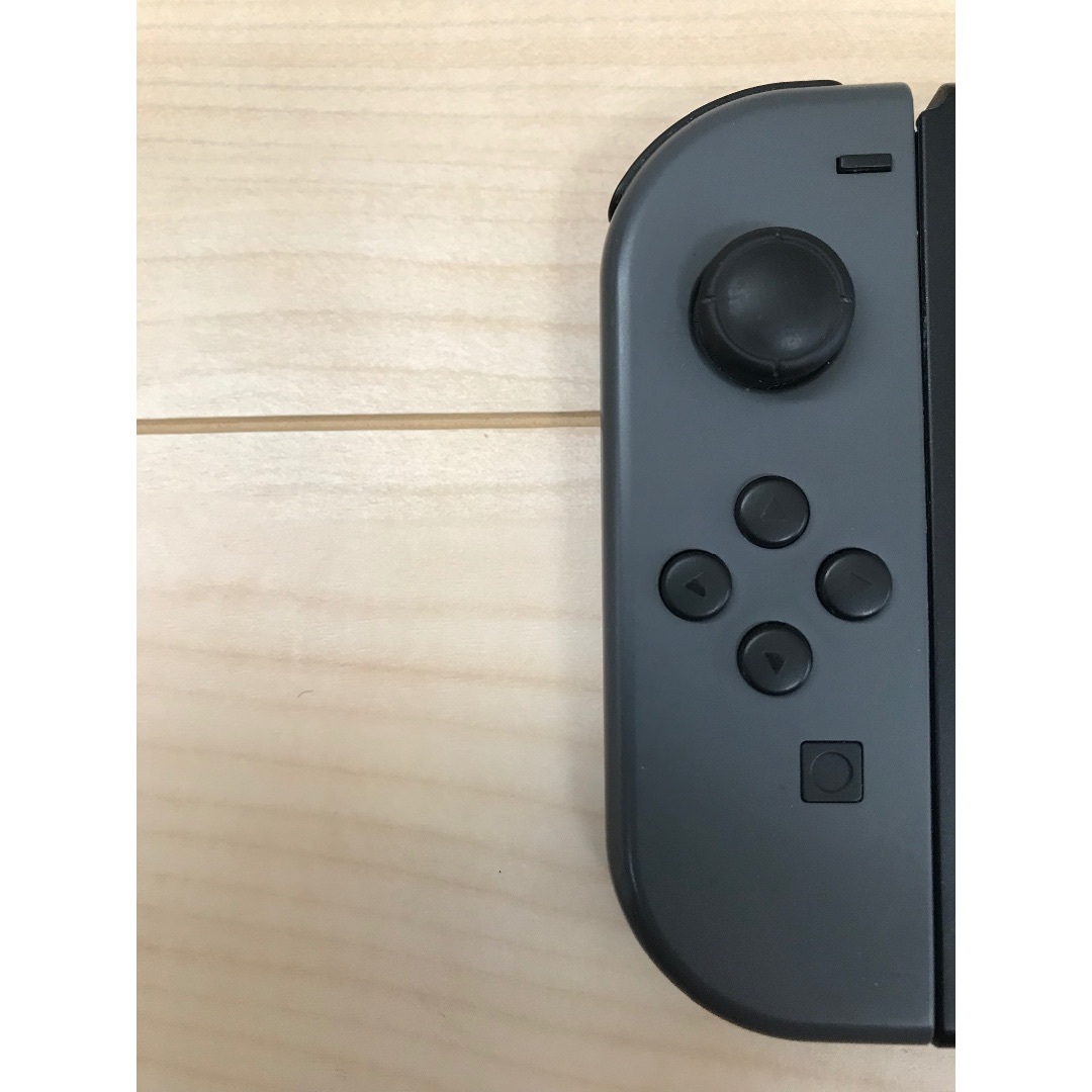 Nintendo Switch(ニンテンドースイッチ)の美品✨バッテリー強化新型Switch本体一式✨ エンタメ/ホビーのゲームソフト/ゲーム機本体(家庭用ゲーム機本体)の商品写真