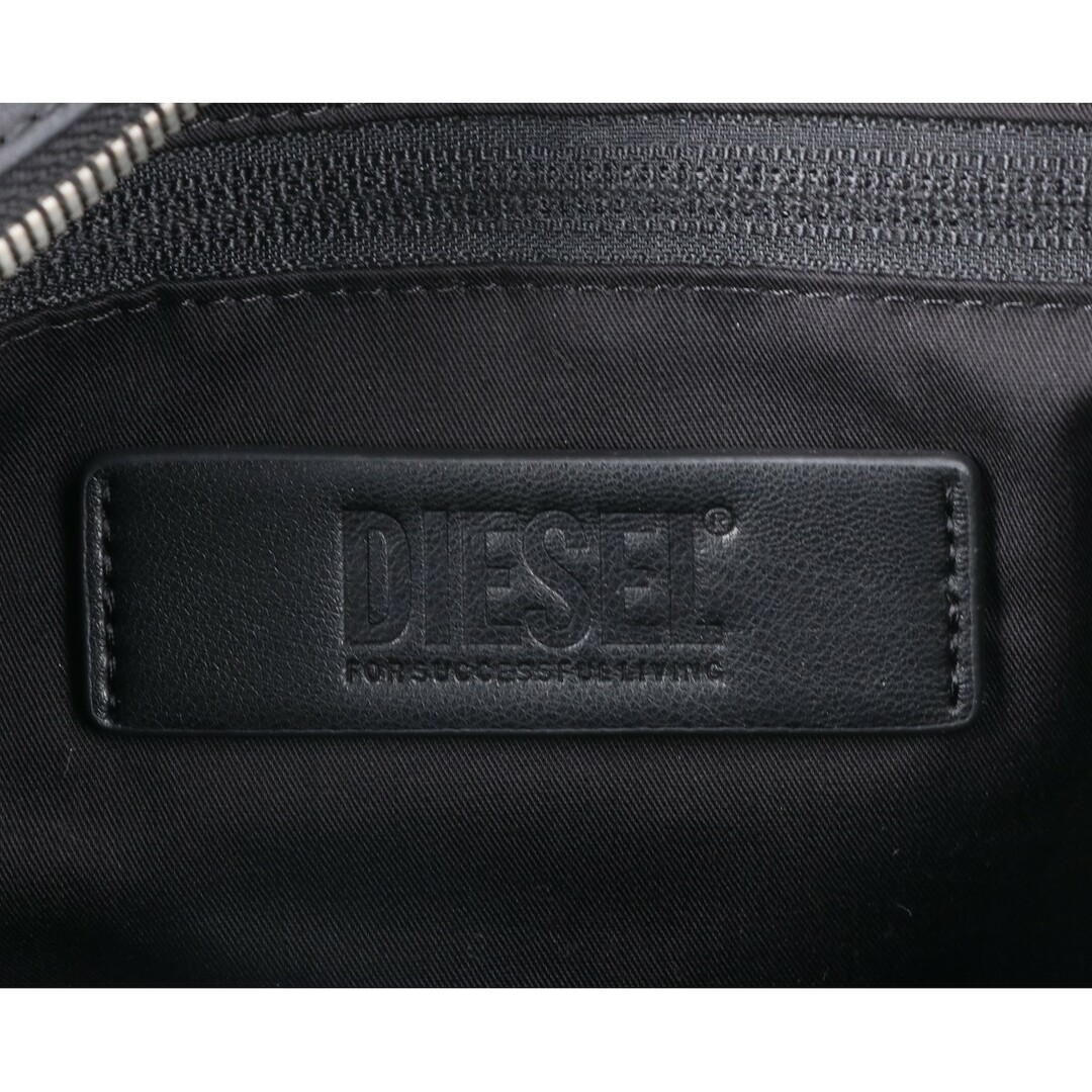 DIESEL(ディーゼル)のディーゼル 【新品】X08373P4450 BLAZE JOHN ウォッシュド ワックスレザー ベルトバッグ/ メンズのバッグ(ショルダーバッグ)の商品写真