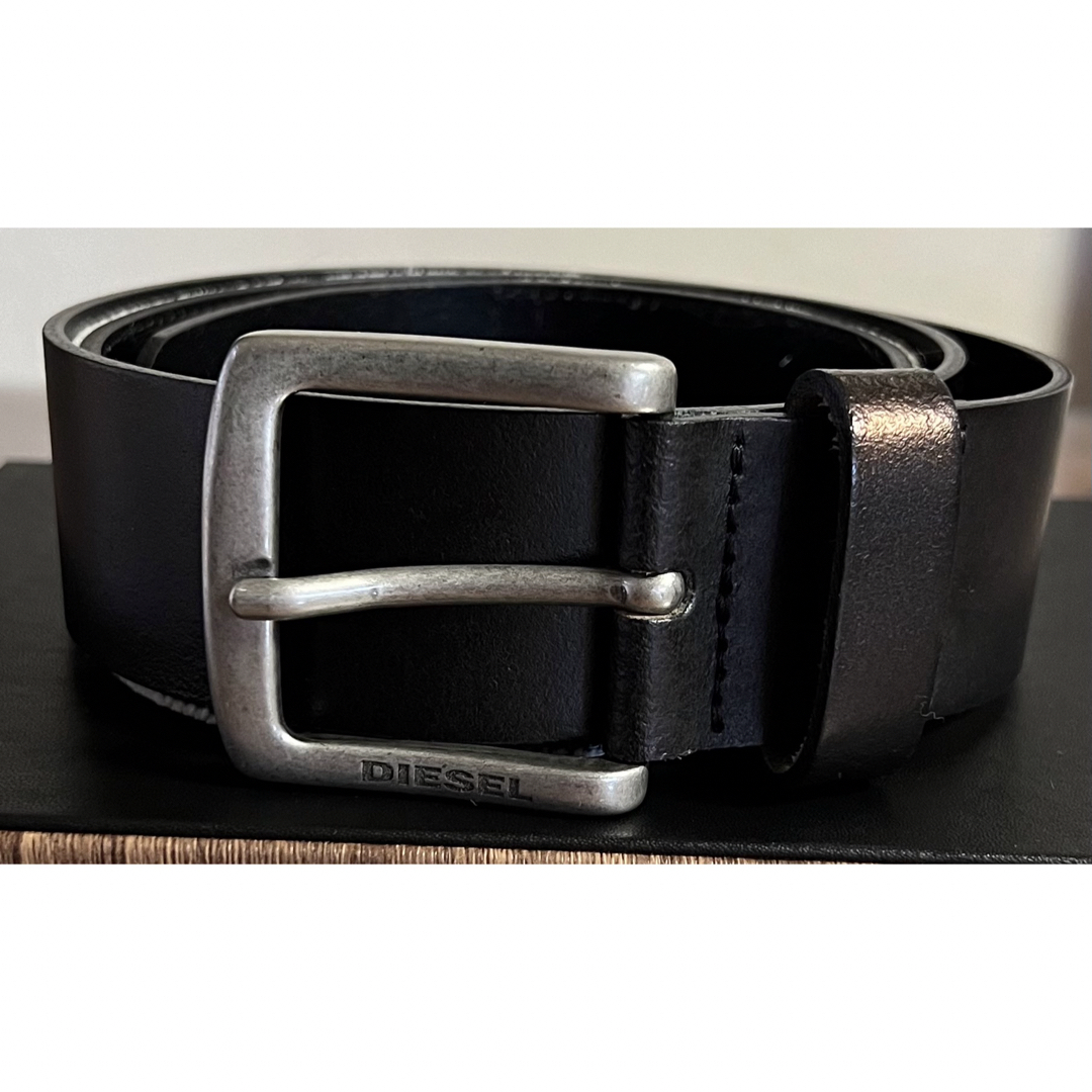 美品☆DIESEL☆ベルト 突っ走っ 美品☆DIESEL☆ベルト 突っ走っ
