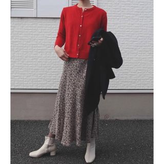 ザラ(ZARA)のZARA 花柄スカート(ロングスカート)